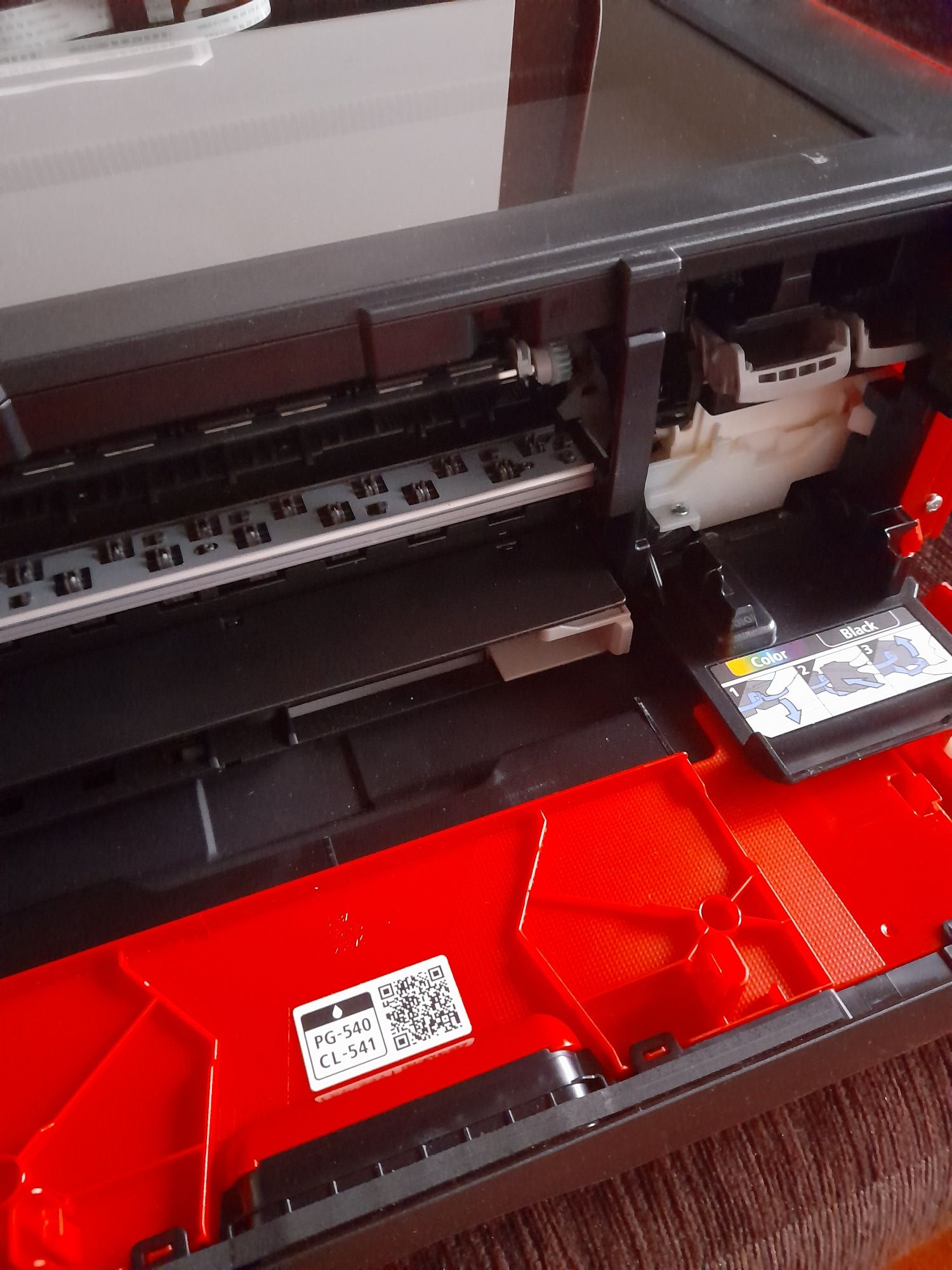 Impressora Canon MG3650 vermelha com erro ainda nao corrigido