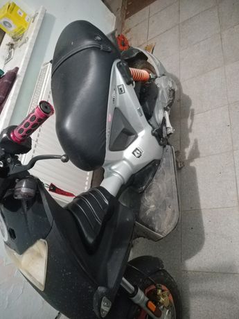 Продам скутер джілера