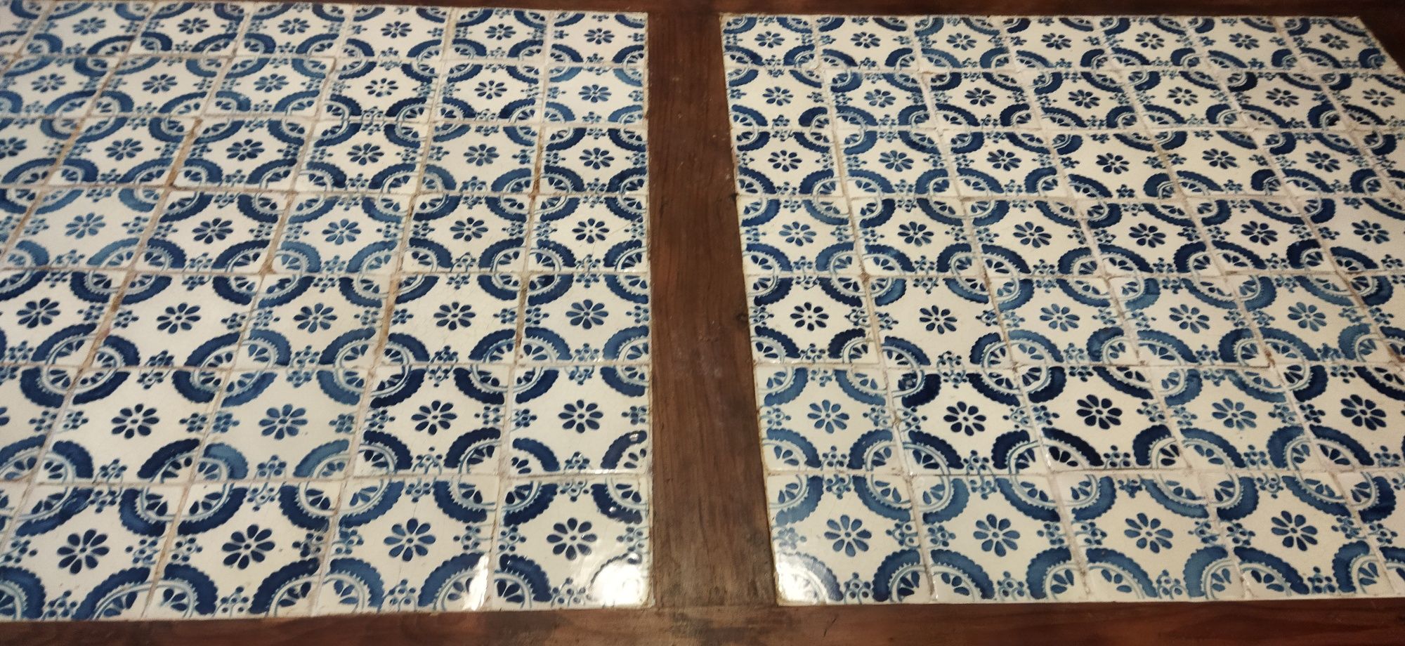Mesa mexicana com azulejos + 6 cadeiras