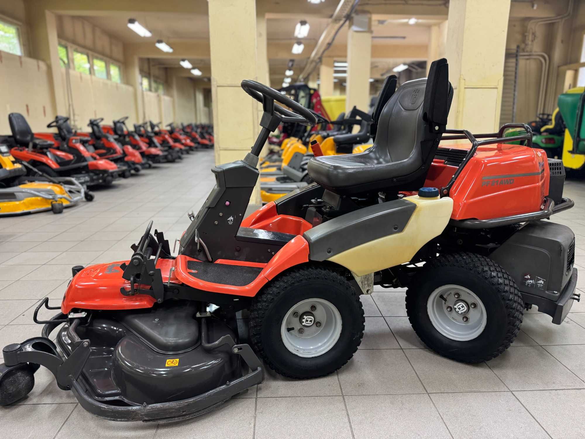 Traktorek Kosiarka Rider Husqvarna PF 21 ProFlex 4X4