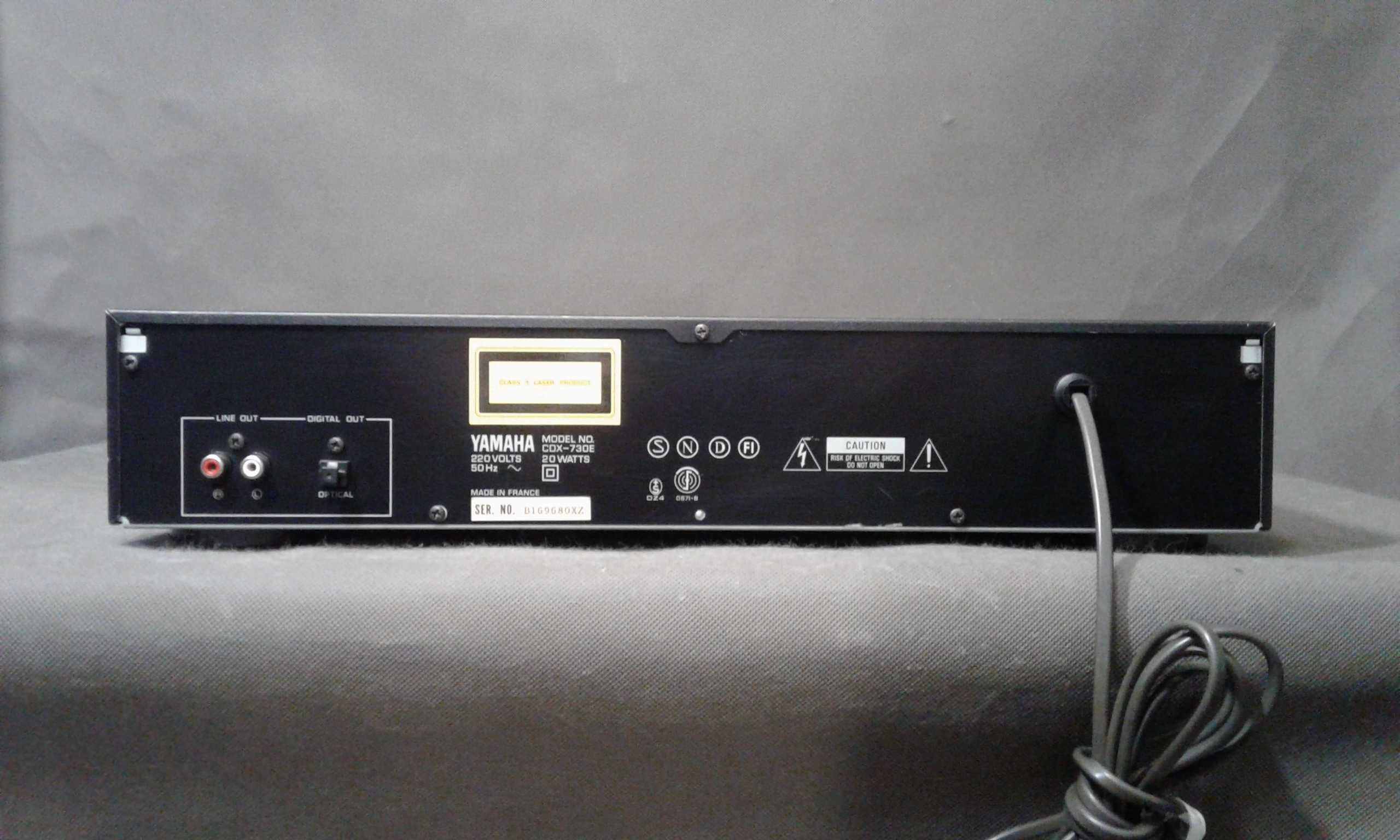 YAMAHA CDX- 730E,pilot,  odtwarzacz cd