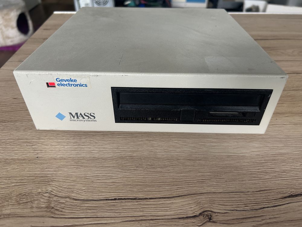 Mass microsystem CD apple macintosh