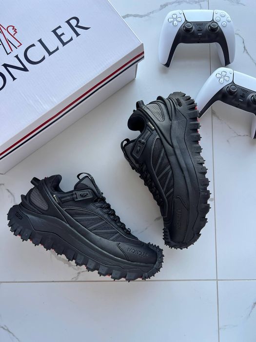 Moncler Trailgrip Black GORE-TEX