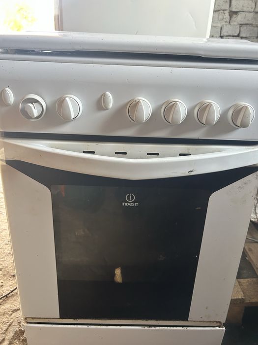 Продам газову плиту