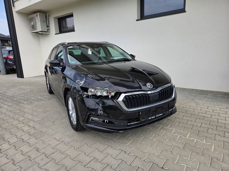 Skoda Octavia Full LED * navi * kamera * DSG * el klapa *