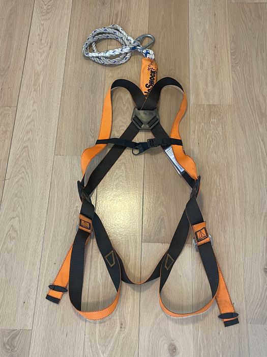 Zestaw asekuracyjny ELARA Delta Plus, Szelki do prac na wysokościach