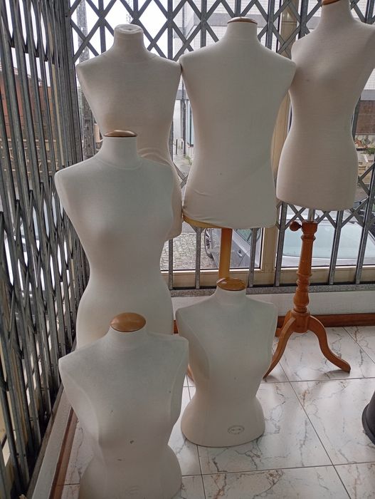 Manequins para loja de roupa