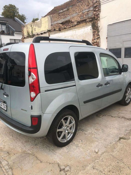 Рено кенго 1.6 бензин (растоможена)