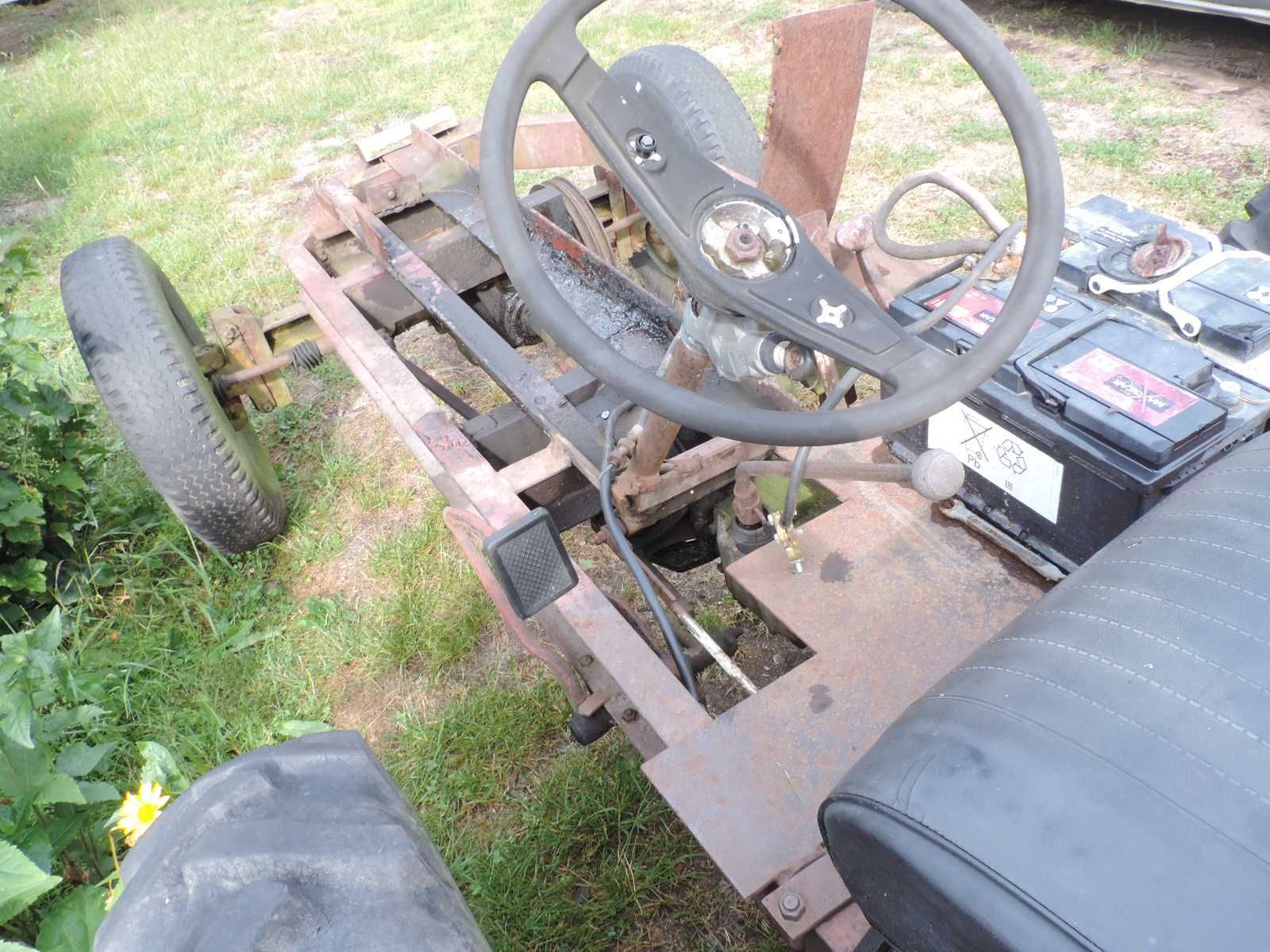 Traktorek sam, esiok s320 brak silnika