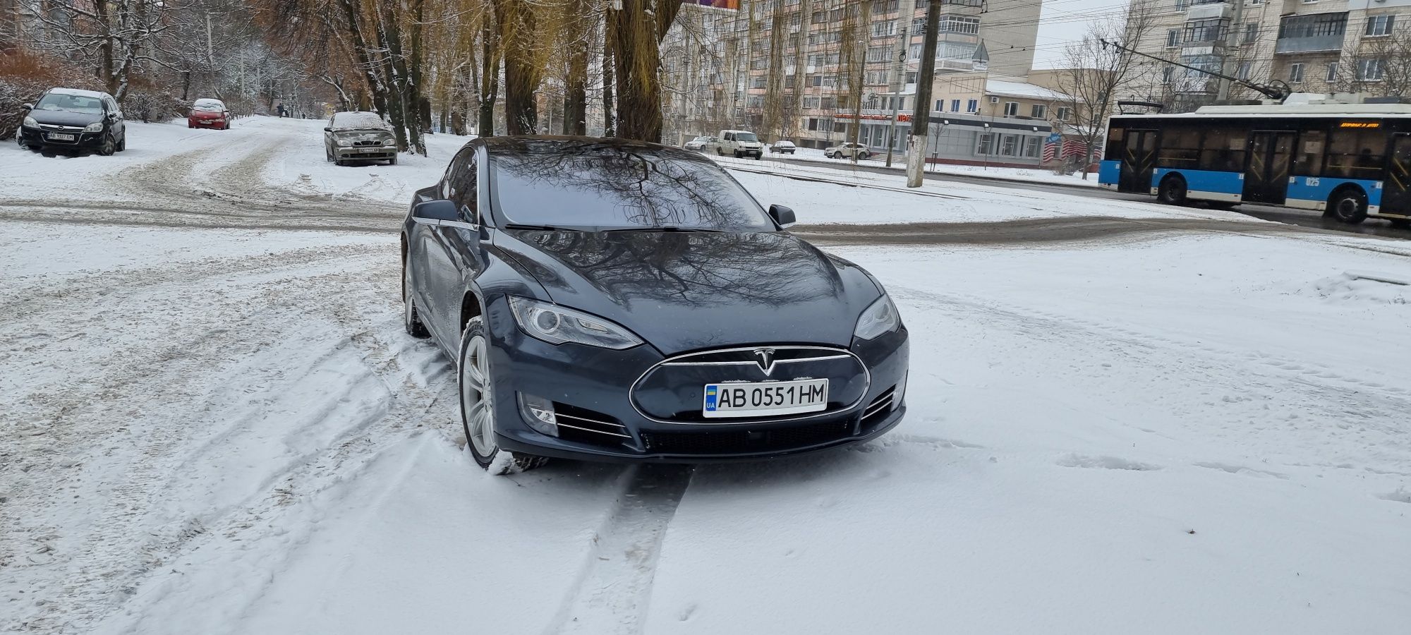 Tesla model S 85. CCS.