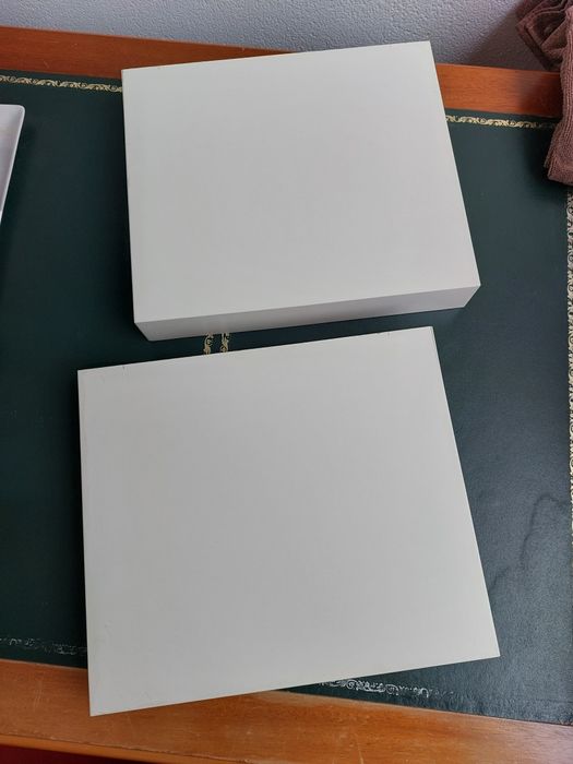 Prateleiras brancas IKEA. Novas