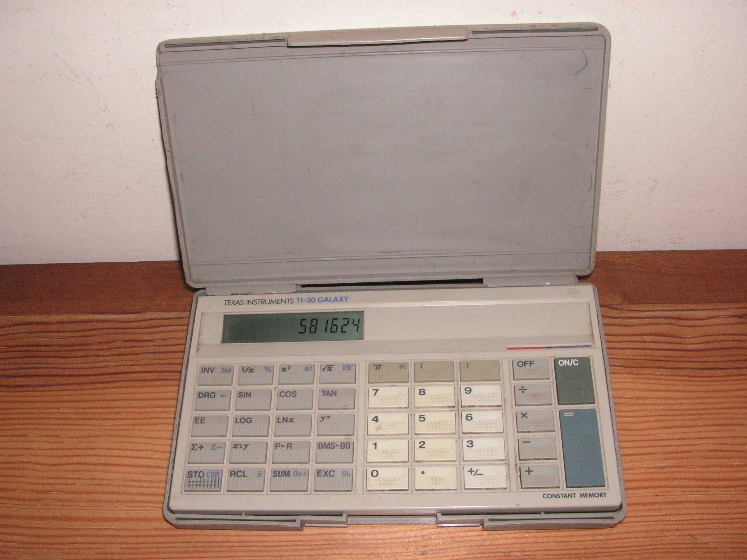 Máquina Calculadora Cientifica Texas Instruments TI-30 Galaxy