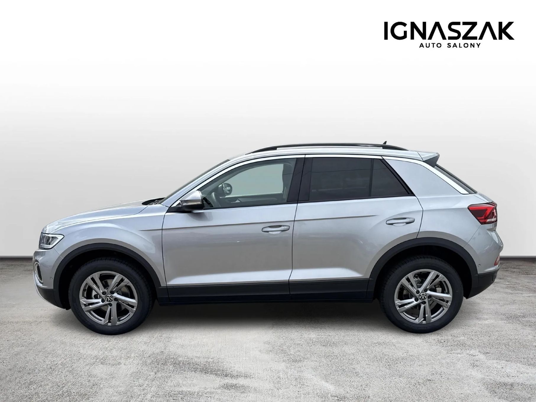 Volkswagen T-Roc R-line Plus ! / LED / Black / Easy Open / p.zimowy