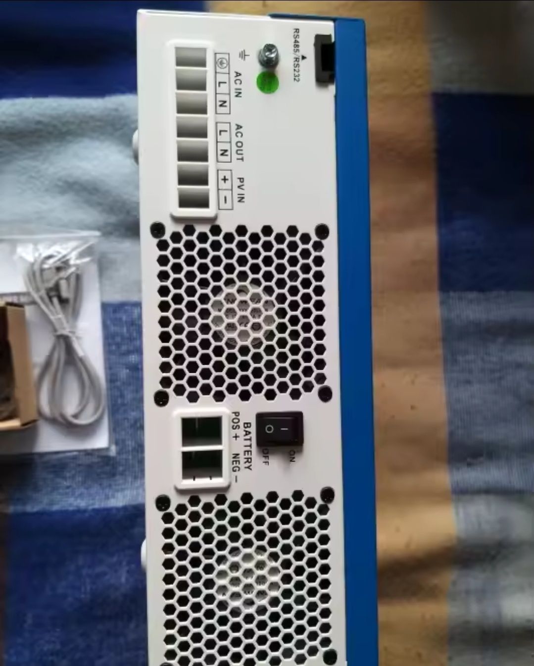 Inwerter Hybrydowy Solarny OFF-GRID MPPT WiFi 24V moc  3,2kW