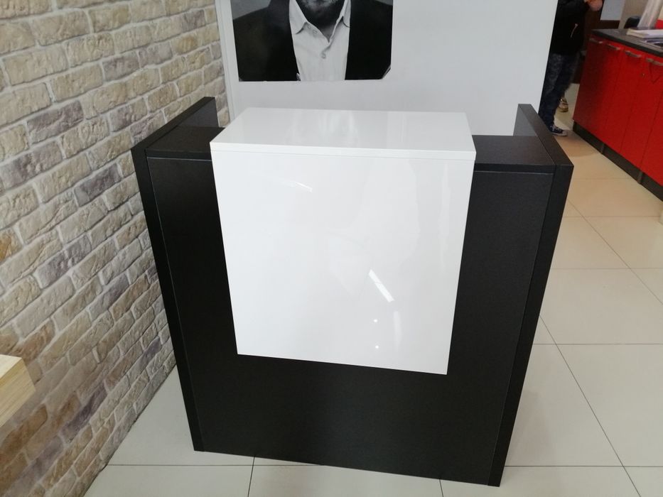 Lada recepcyjna recepcja fryzjerska kosmetyczna прийом