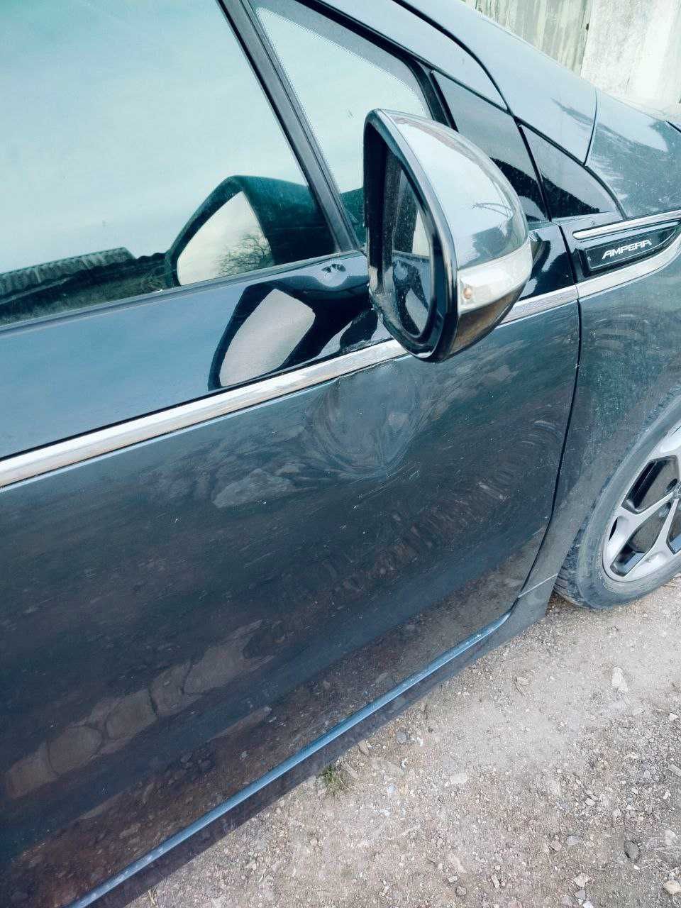 Opel Ampera PHEV 2012