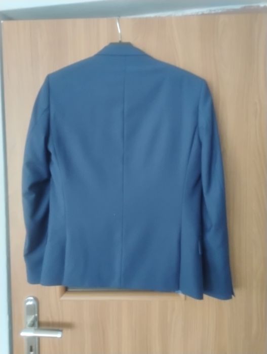 Sprzedam garnitur męski typu slim fit marki Vestio Vesta