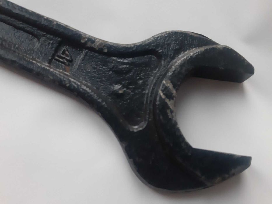 Ключ рожковий двосторонній на два розміри: 41 та 46