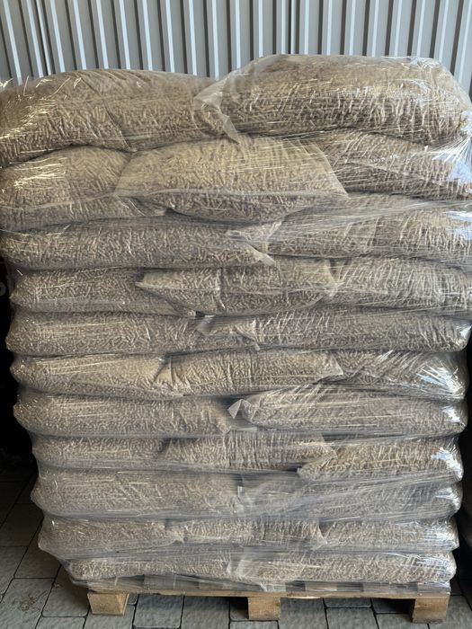 Pellet drzewny 6mm  65 worków 975kg