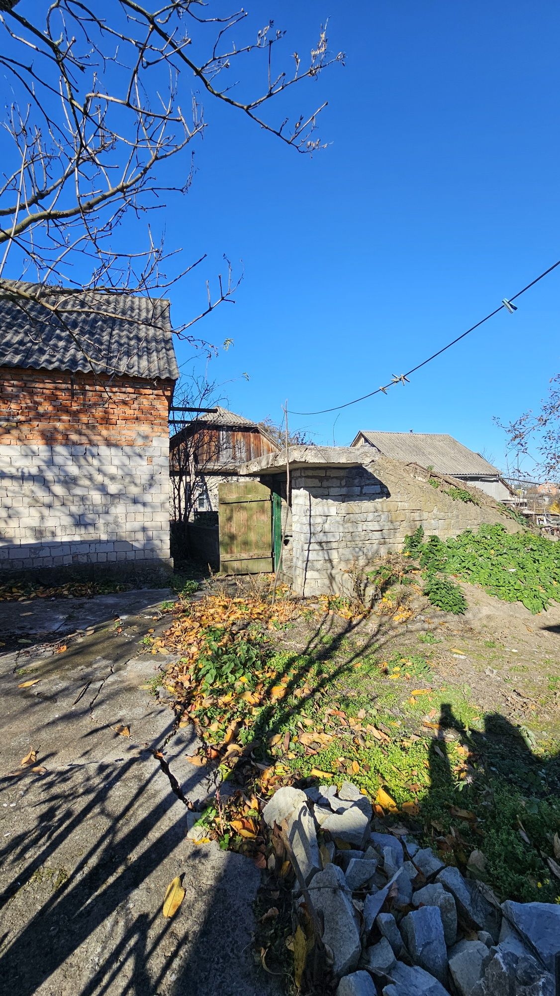 Продам будинок в хорошій локації на Довжку 20 хвилин від центра