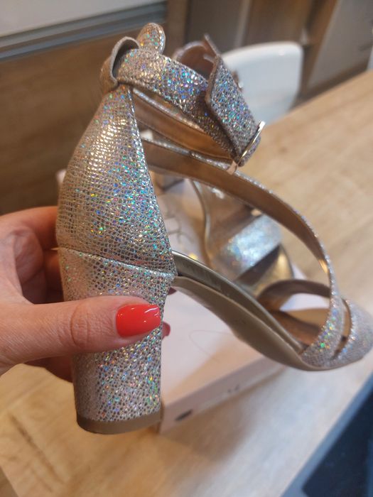 Sandały prestige 37 skorzane