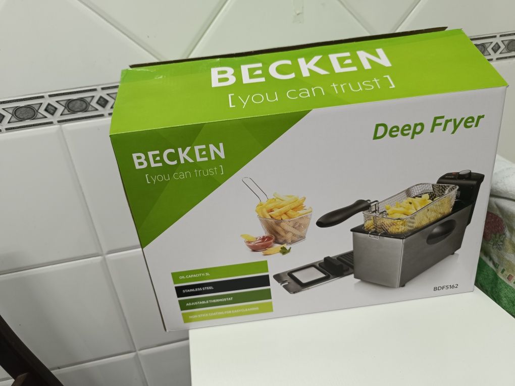 Fritadeira BECKEN usada 2X com garantia
