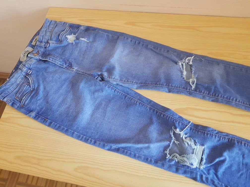 Spodnie jeans rozmiar M