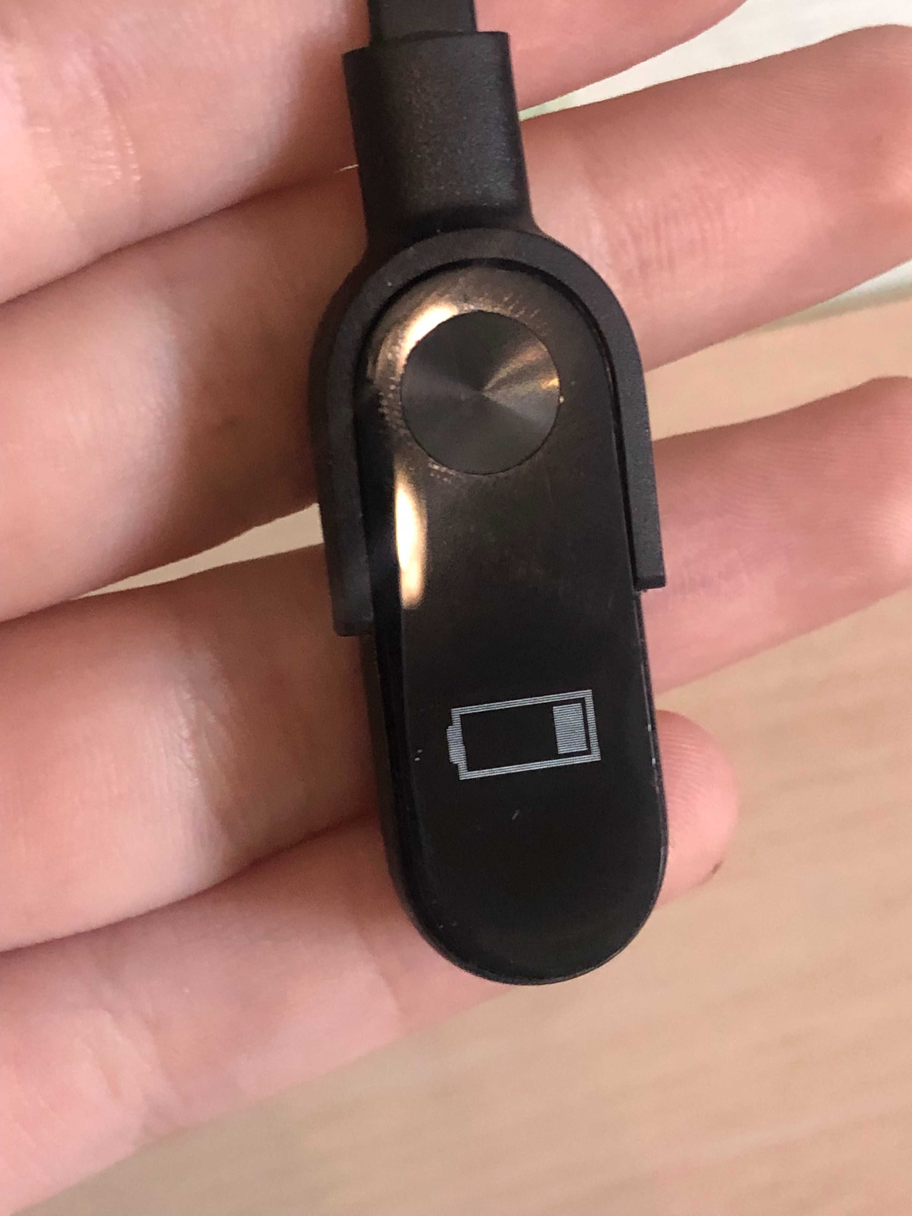 Xiaomi Mi Band 2 в хорошем состоянии