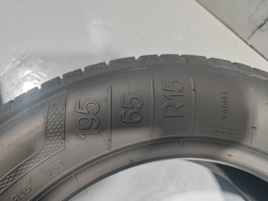 2 pneus semi novos 195-65R15 kleber - Oferta dos Portes