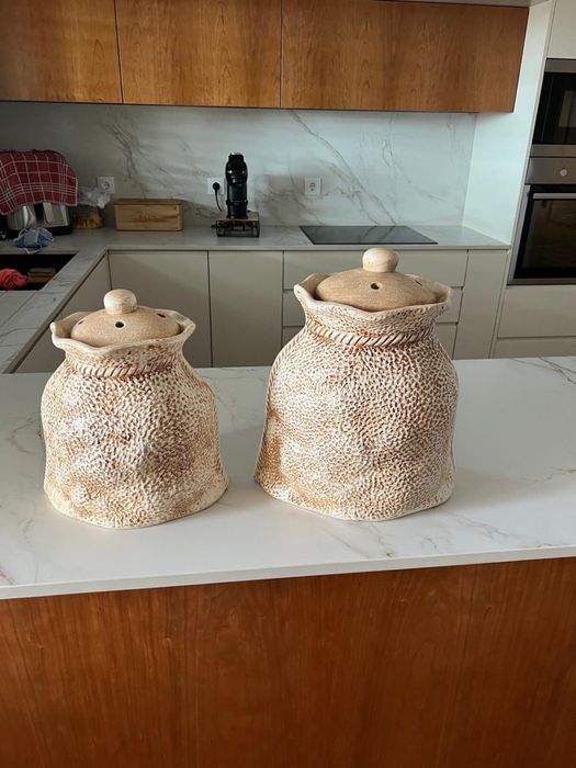 Potes para cebolas e batatas