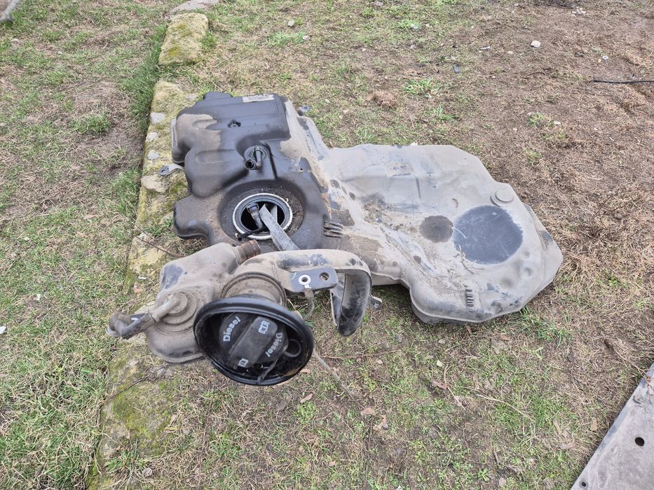 Zbiornik paliwa audi a6 c6 2.0tdi  oska sedan przed lift