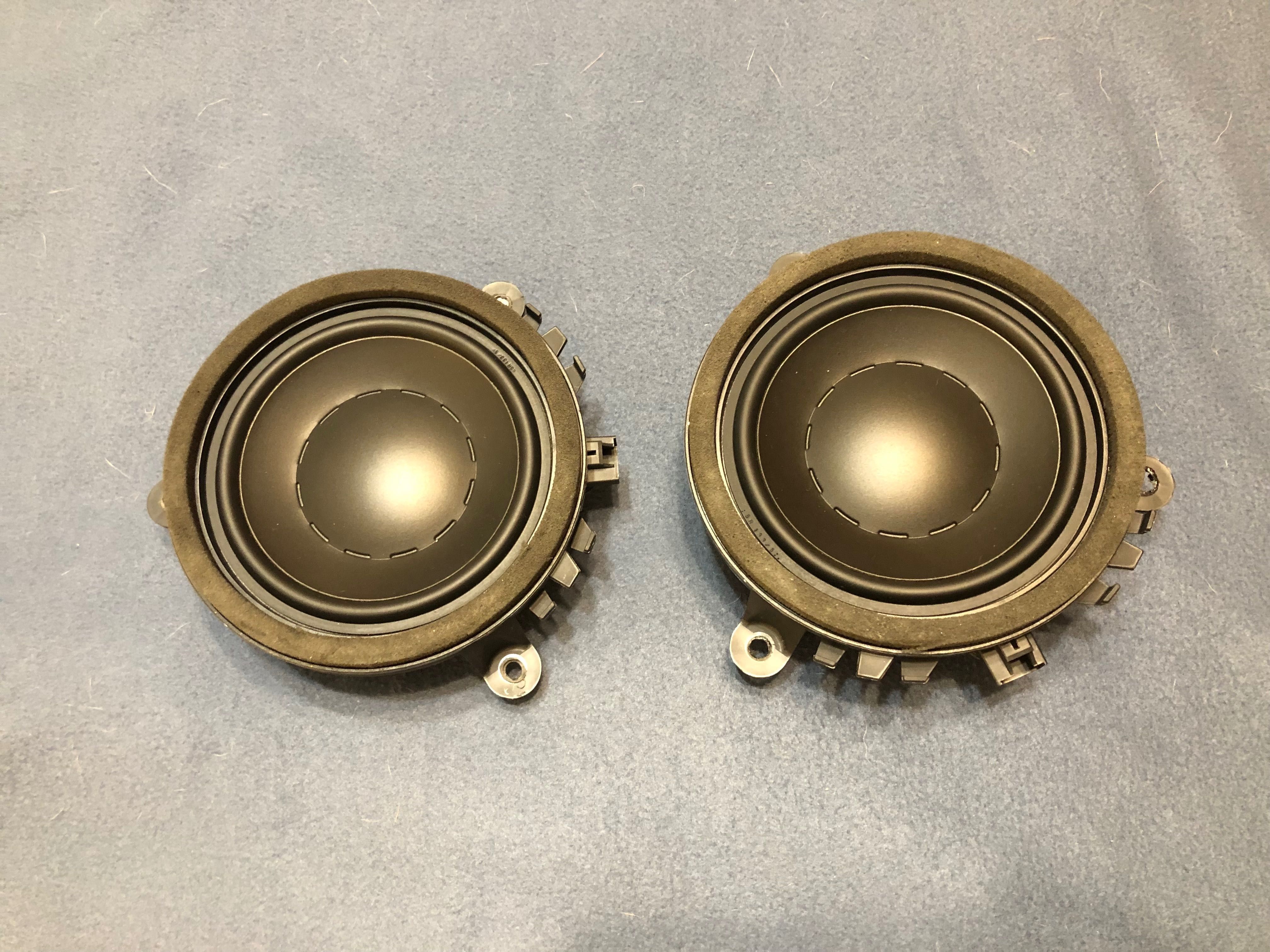 2 szt. glosniki Volvo Dynaudio