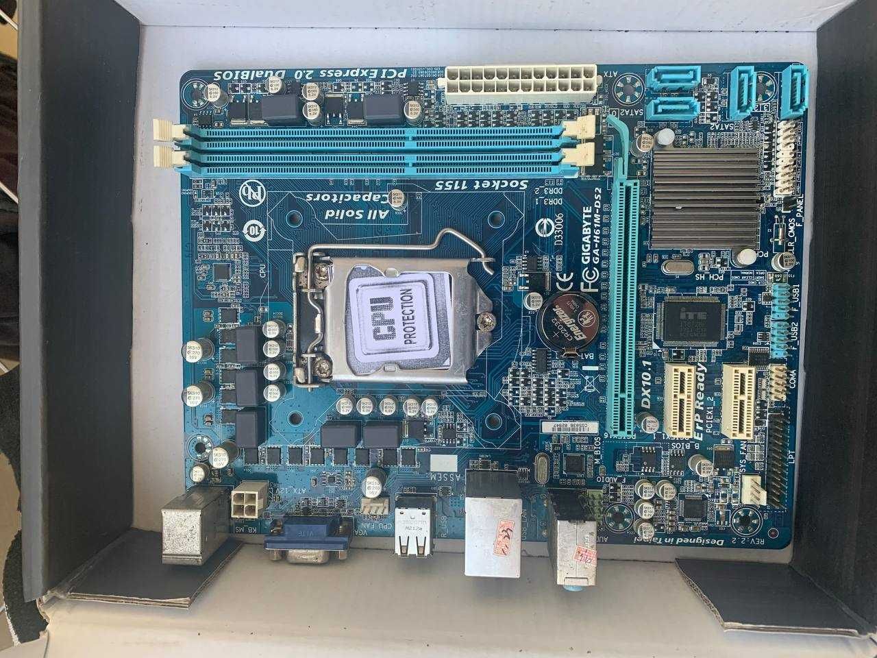 Материнська плата Gigabyte GA-H61M-DS2