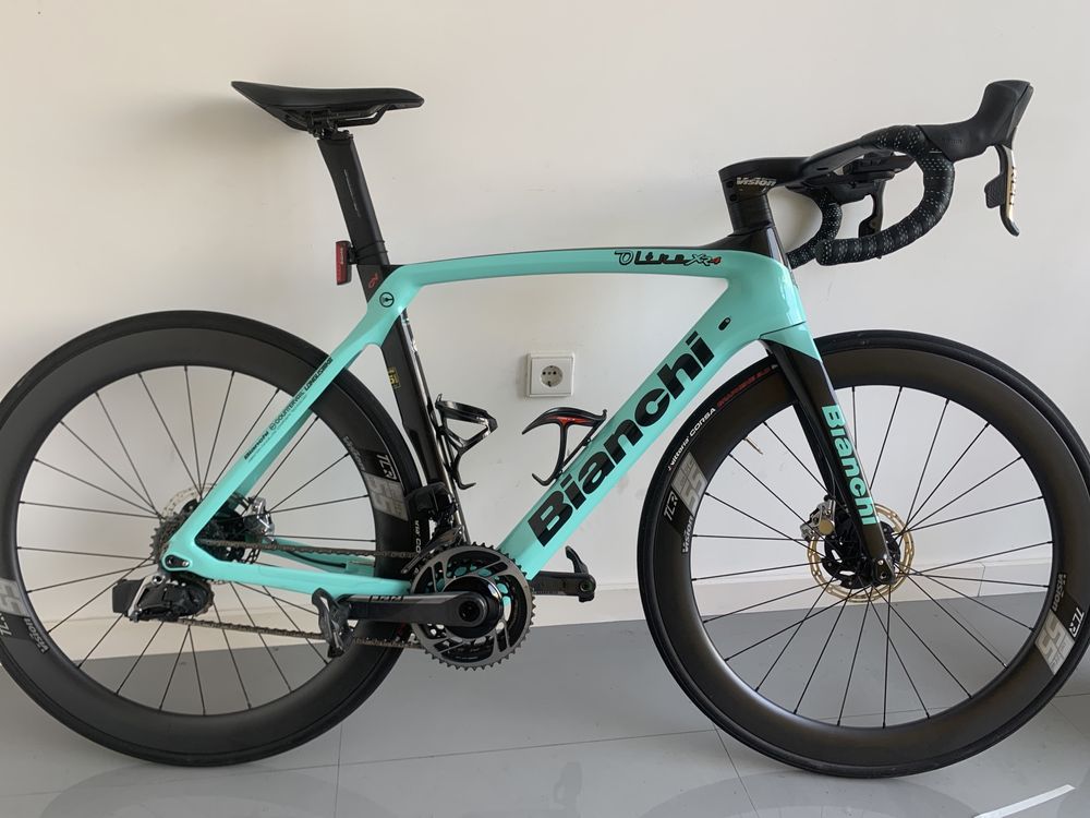 Bianchi oltre xr4 de 2021