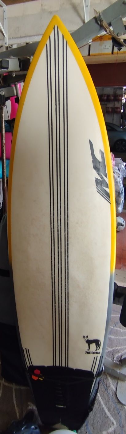 Prancha de surf 5'11 NOVA