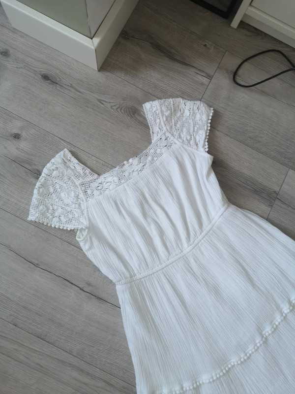 Biała sukienka z koronką boho XS
