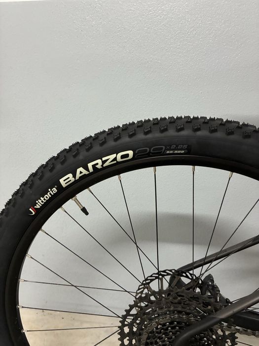 Bicicleta Coluer Poison Performance Full Carbon 29