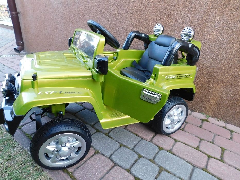 Na akumulator Samochód Autko 2x35W Pilot