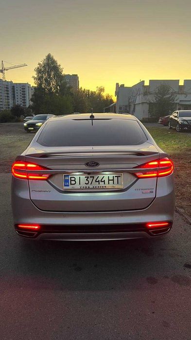 Ford Fusion 2.0 EcoBoost 2018 рiк