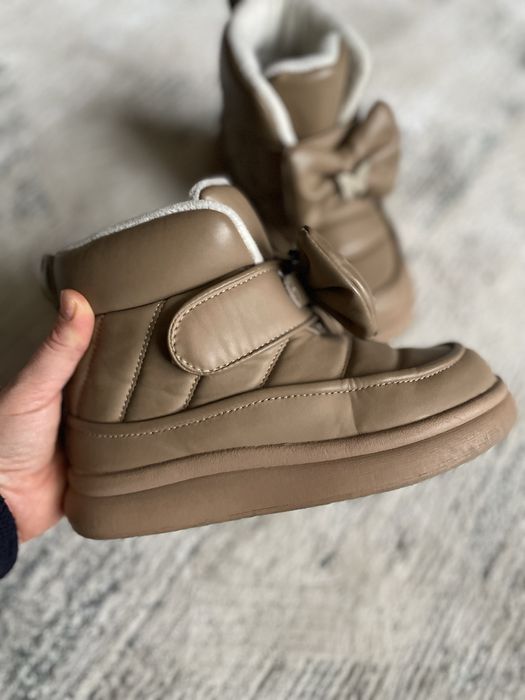 Взуття зимове для дівчинки