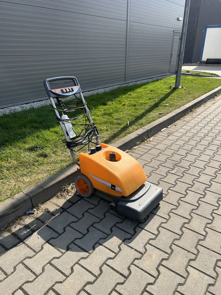 Maszyna pioraca Szorowarka taski swift 35 dry foam do dywanów