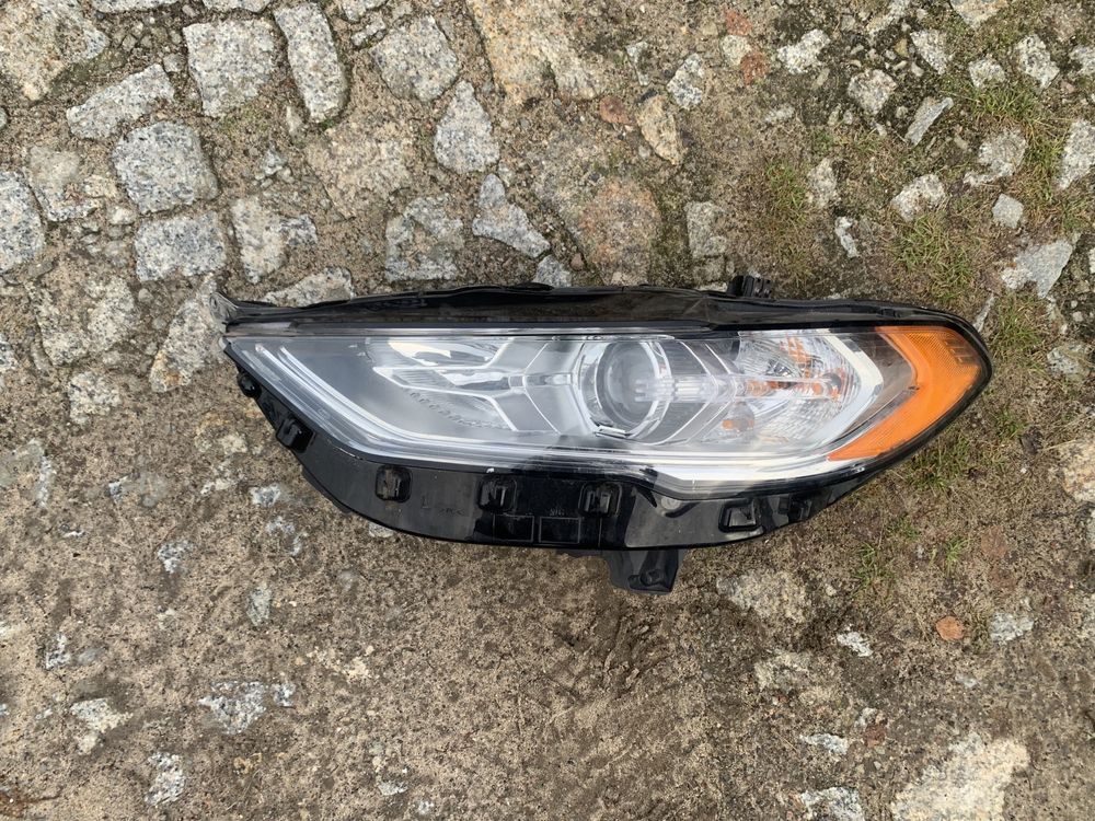 Sprzedam lampę lewa do Forda Fusiona oryginalna 2019 rok polift!