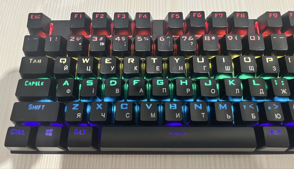 Ігрова МЕХАНІЧНА Клавіатура SKYLION G300 RGB red switch стан нової