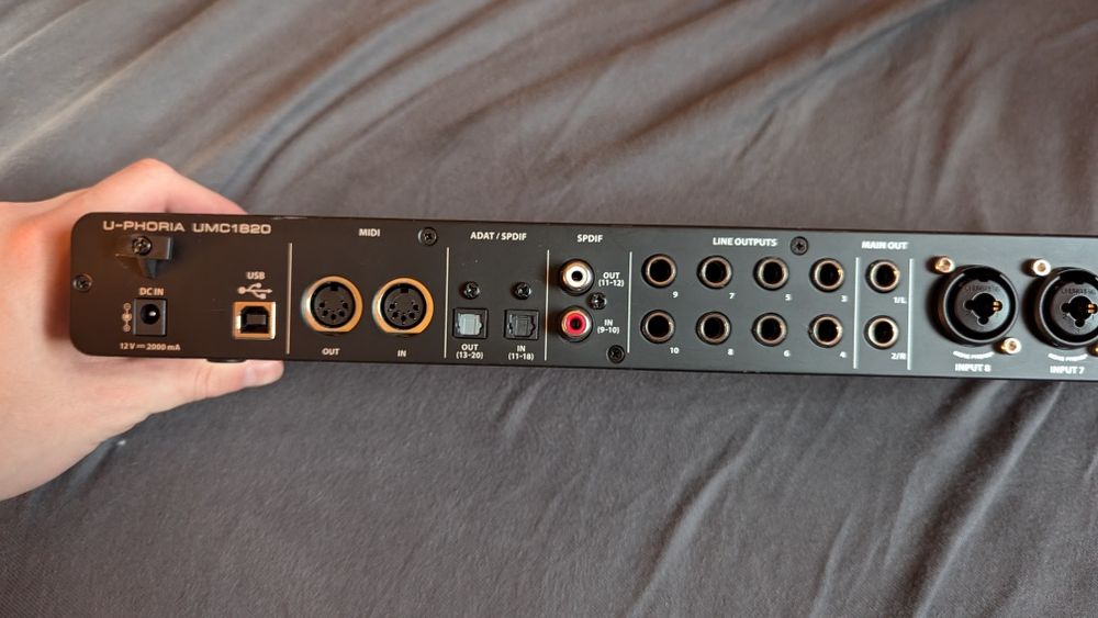 Interfejs Audio MIDI Behringer UMC 1820