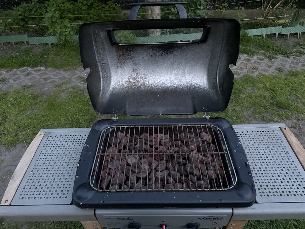 Grill gazowy campingaz expert advanced, lawa wulkaniczna.