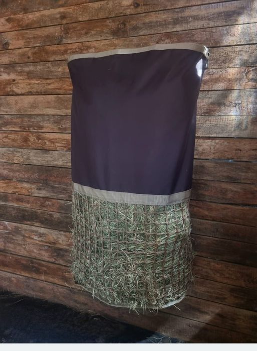 Siatka na siano dla konia EquiMunch