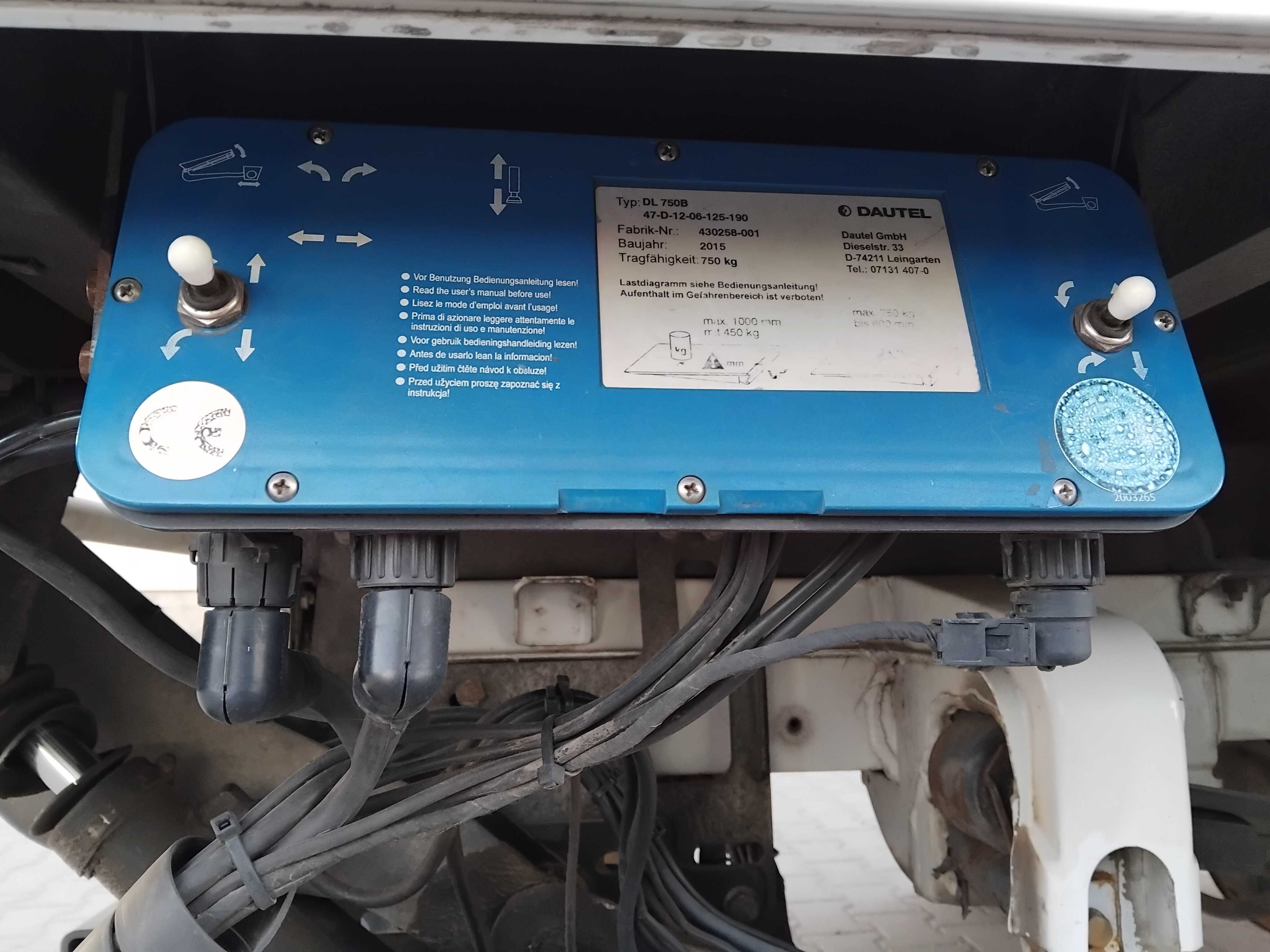 Mercedes Sprinter 906 Max kontener z windą Transport + lotka
