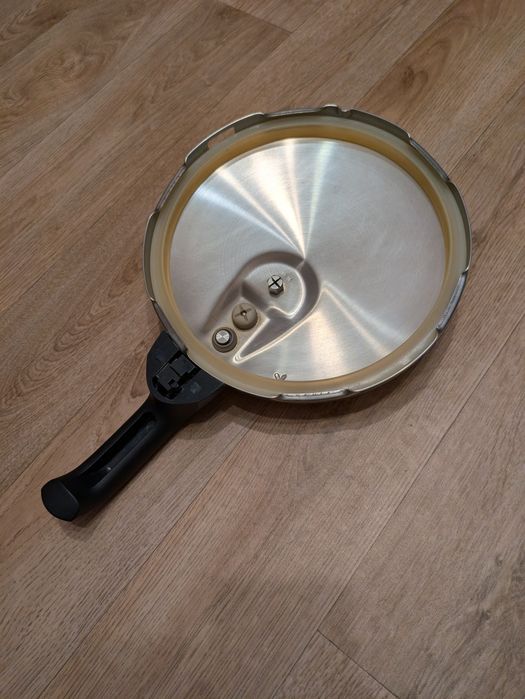 Szybkowar Tefal Neo 8 litrów