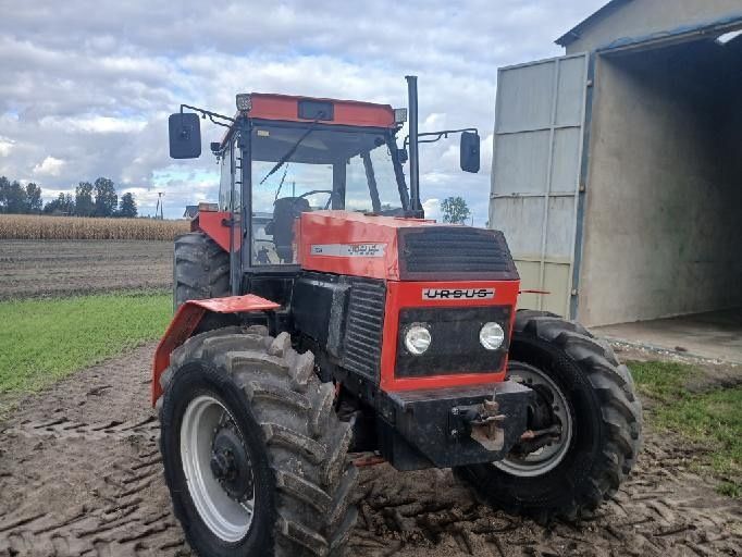 Ciągnik rolniczy URSUS 1224