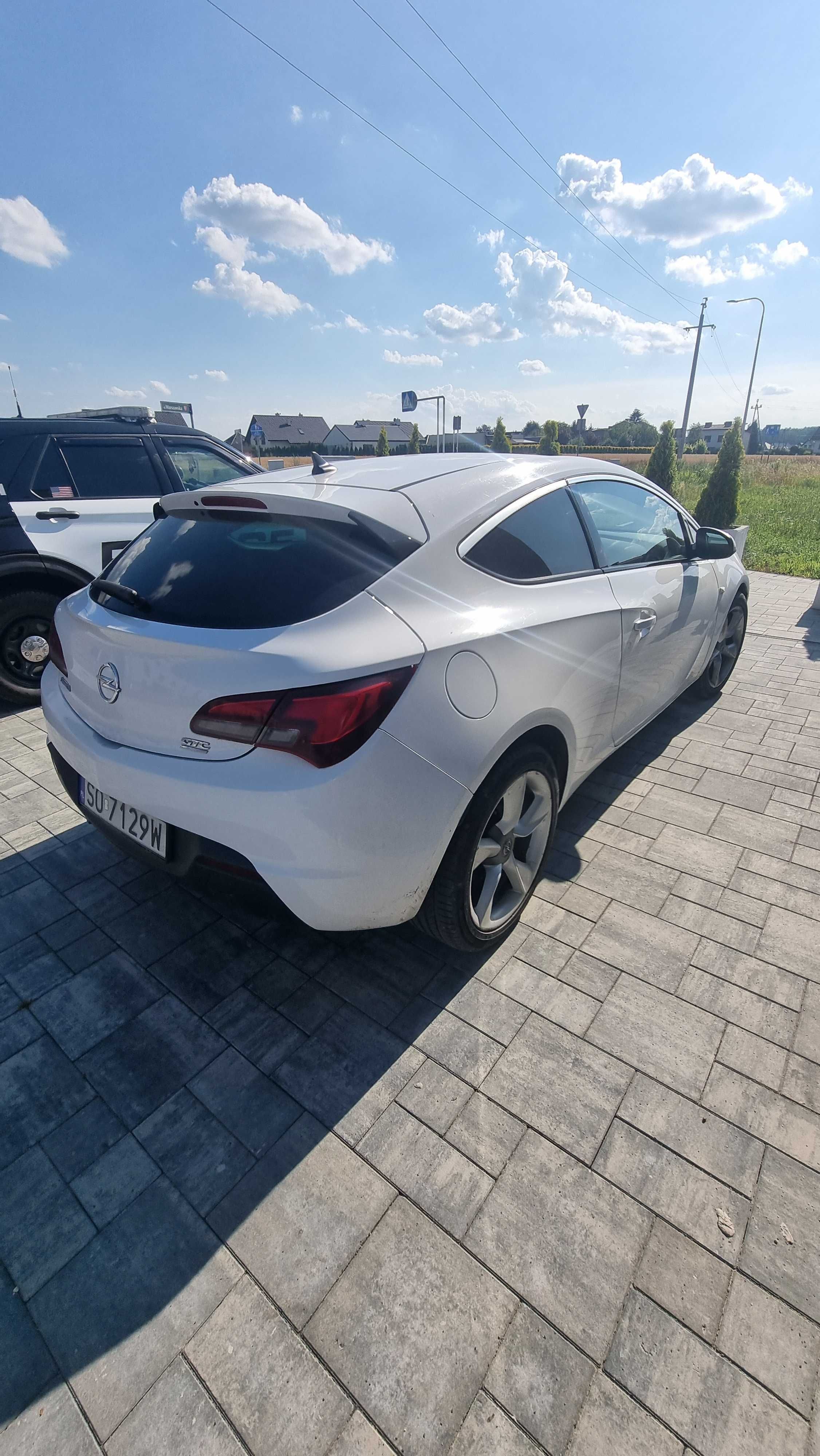 Opel astra OPC GTC 1.6 bi turbo diesel navi 2015r